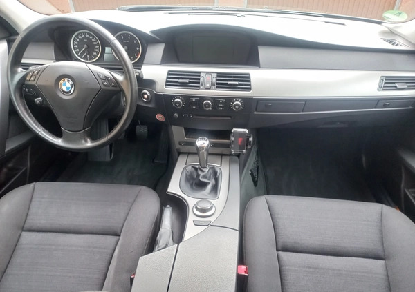 BMW Seria 5 cena 18700 przebieg: 241000, rok produkcji 2006 z Ozimek małe 67